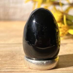 black obsidian yoni egg