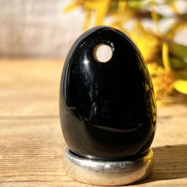 black obsidian yoni egg