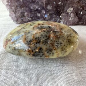 dendritic jasper tumblestone