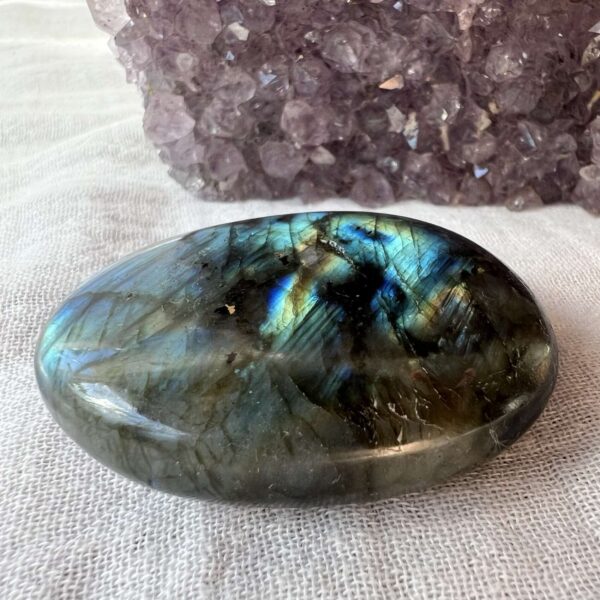 labradorite tumblestone