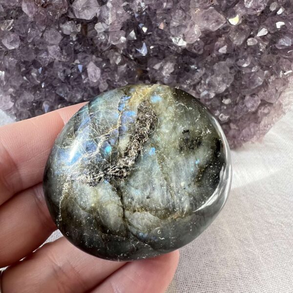 labradorite tumblestone