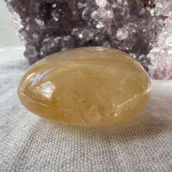 large golden quartz tumblestone