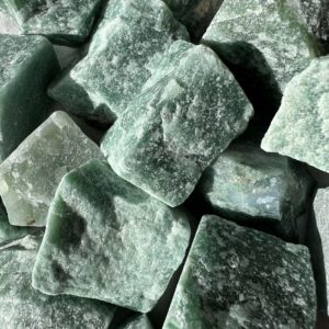 natural aventurine green quartz crystal muscovite mica in sio2
