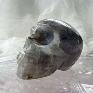 labradorite skull