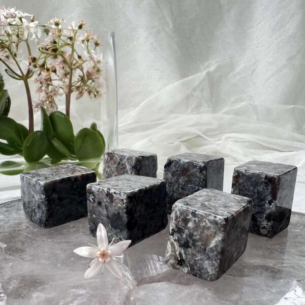 yooperlite tumblestone polished cubes UV reactive syenite with sodalite grey specked mineral