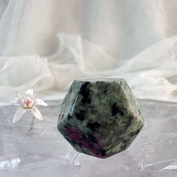 ruby zoisite geometric shape red corundum in tanzanite