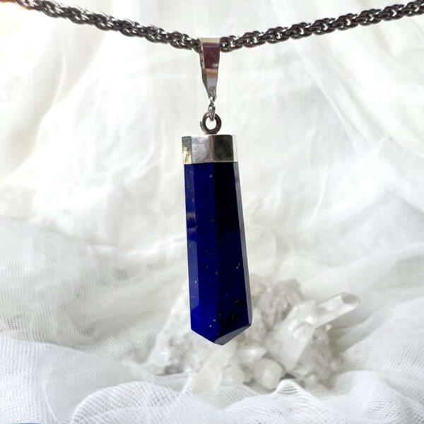 lapis lazuli pendant