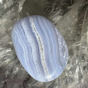 blue lace agate palmstone