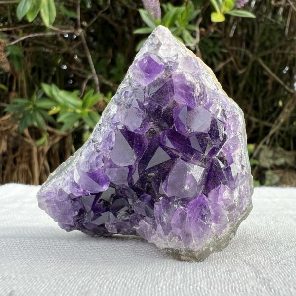 Uruguay amethyst cluster natural purple quartz home decoration crystal sahasrara ajna crown third eye chakra online crystal shop Aotearoa natural healing