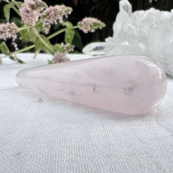 Rose quartz massage wand - Image 4