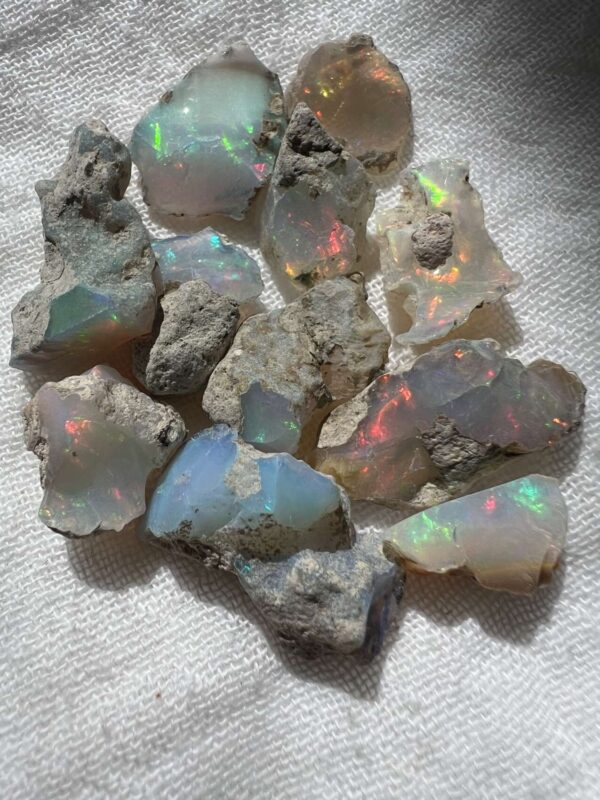 natural unpolished opal Hydrous silicon dioxide gemstone jewellery online crystal shop Nz aotearoa