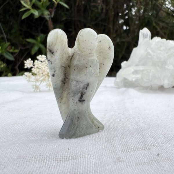 Labradorite angel - Image 3