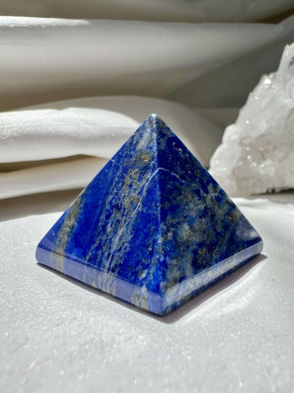 Lapis lazuli pyramid - Image 3