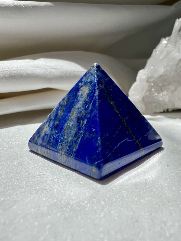 Lapis lazuli pyramid - Image 2